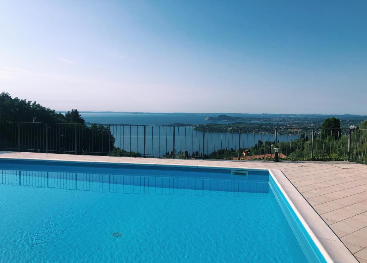 Casa Cecilia, 2 Bedrooms, 1 Bathroom, Lake View, Pool Gardone Riviera Exteriör bild